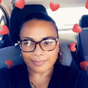 Meet your Posher, Laticia